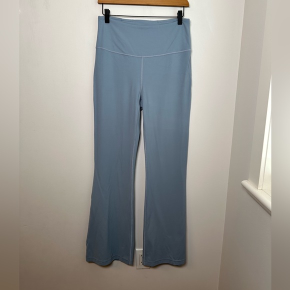 Lululemon Groove Super-High-Rise Flared Pant Nulu 32.5” - Picture 6 of 11